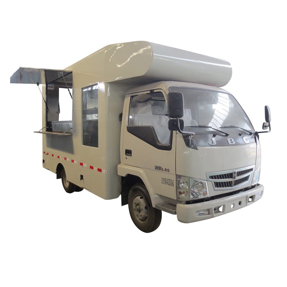 4 * 2 Truk Makanan Seluler